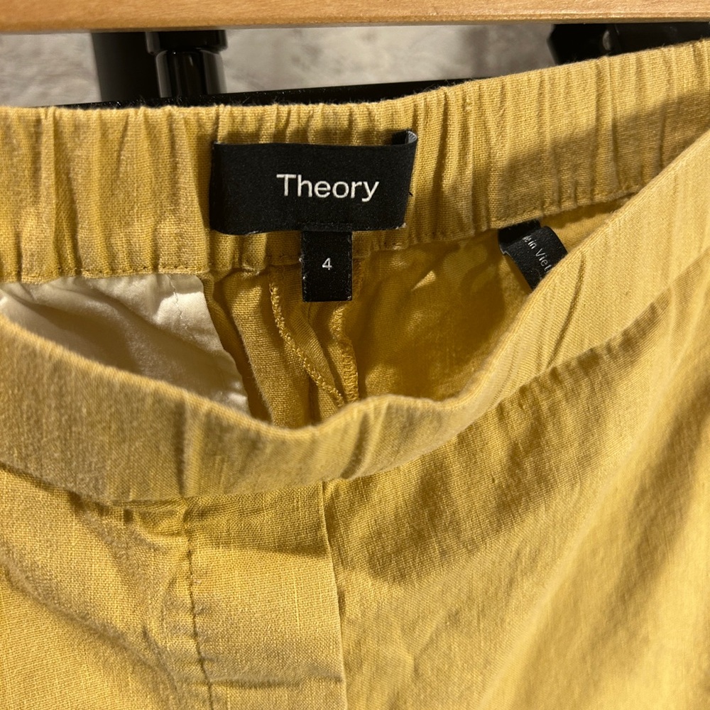 Theory Mustard Cropped pants women’s size 4 linen blend Pulls on